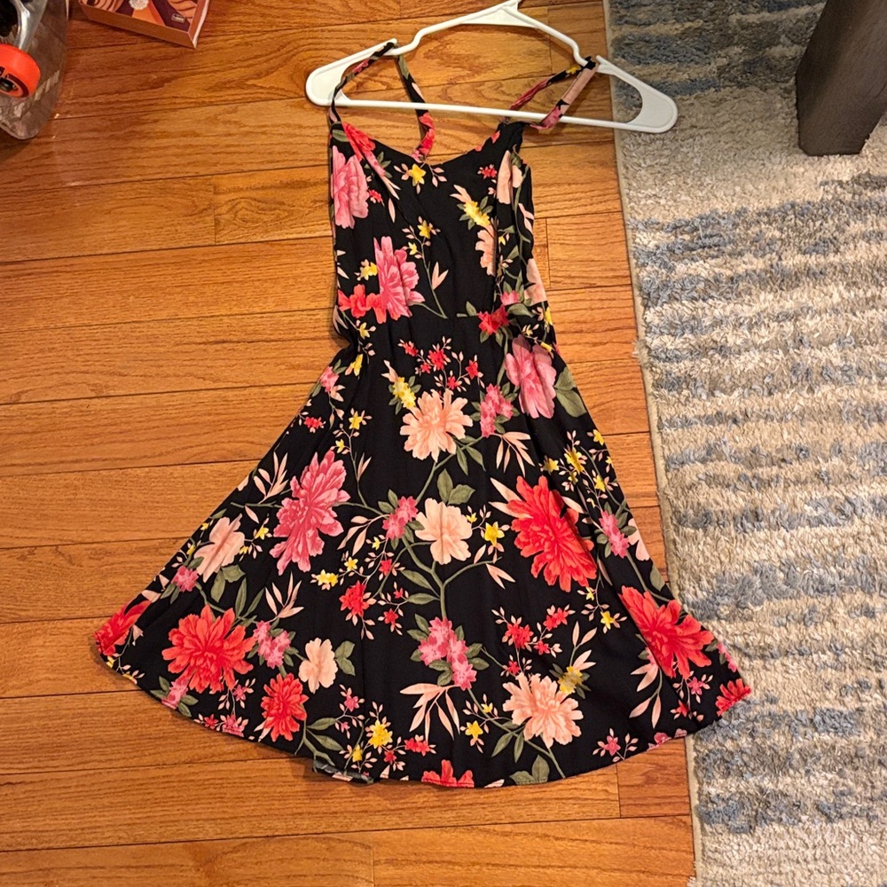 Floral Dress - Black and Red